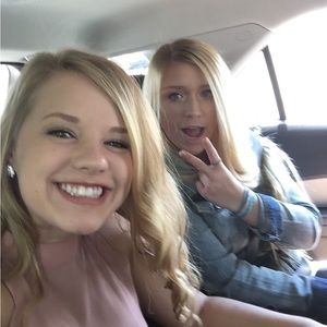 Meet your Posher, Mackenzie